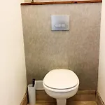 度假居 Spacious, Bright And Comfortable Bedrooms *