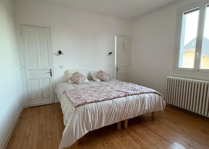 Spacious, Bright And Comfortable Bedrooms Feriehus