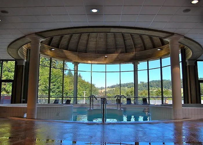 Spacious, Bright And Comfortable Bedrooms Lannemezan