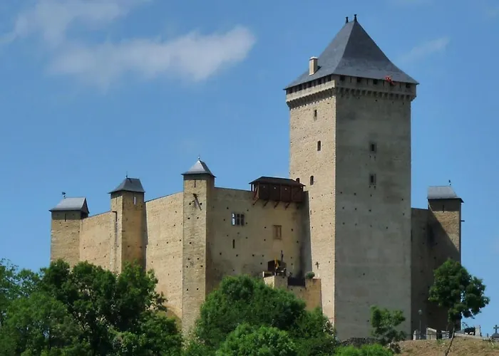 Spacious, Bright And Comfortable Bedrooms * Lannemezan